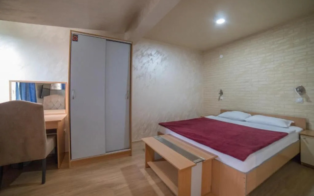 Hotel Balkan Highway