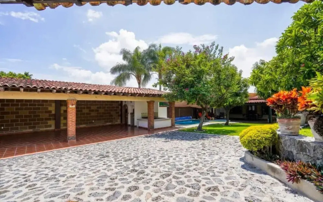 Family house in Oaxtepec Pool & Hot tub