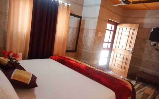 Fabhotel Royal Green Buds