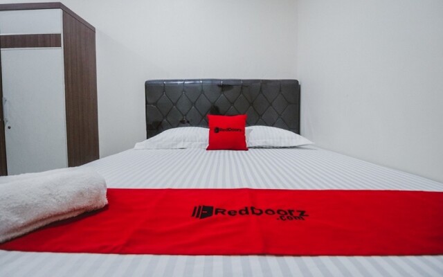 RedDoorz Plus near Semanggi