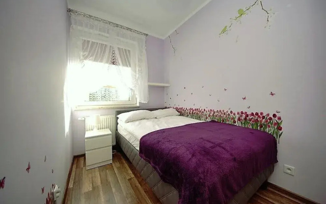 BillBerry Apartments - Floral wave