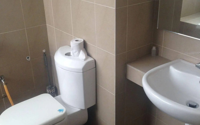 Luxury Service Suite At Taragon KL