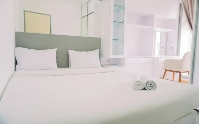 Scenic And Homey 2Br Apartment M-Town Residence Near Mall