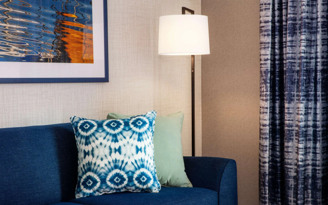 Hampton Inn Boston Seaport District