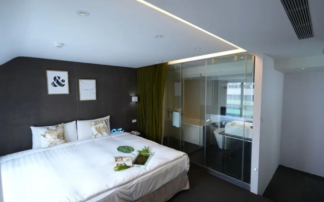 THE TOP Modern