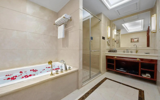 Yueda Financial City International Hotel