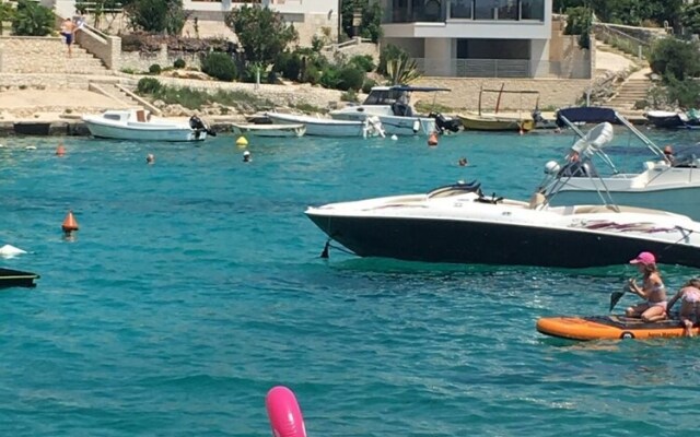 Tea - Parking and Grill, 100 m From sea - A4
