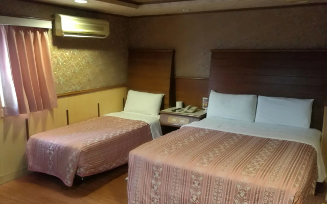 Ti Hwa Hotel
