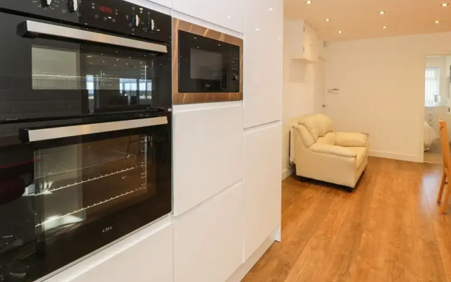 Top Of The Lane Luxury Holiday Apartment