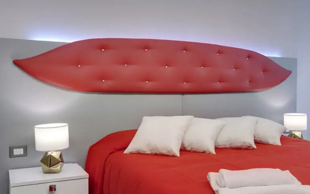 Elegant Suite located near Central Station of Florence