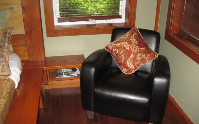 Vanisle Luxury Suites