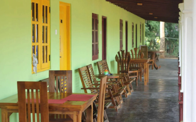 Apsaras Resort Sigiriya