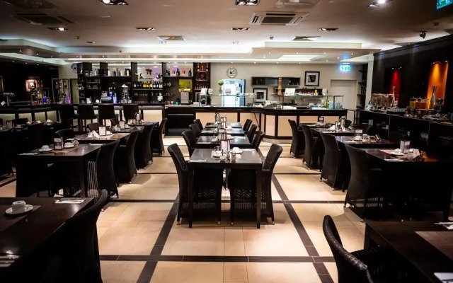 Mauritius Hotel & Therme