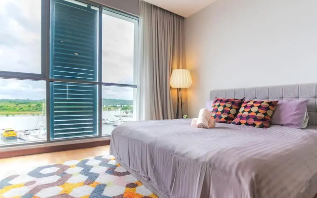 Lux 3BR Suite Puteri Harbour Near Legoland & Hello Kitty