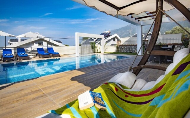 Angel Prestige Villa B by Angel Rentals