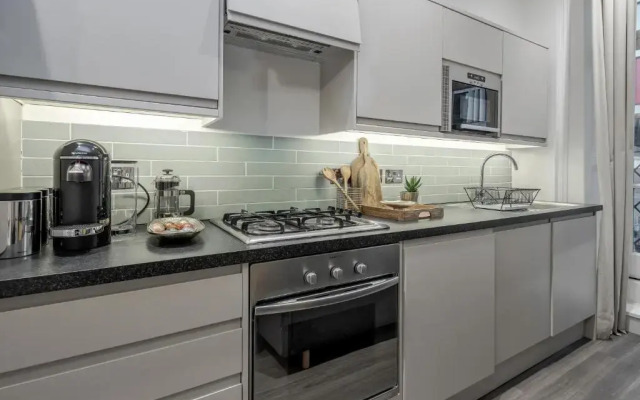 Kula London - Victoria