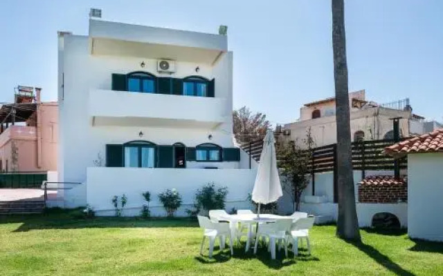 Traditional Sea Side Cottage