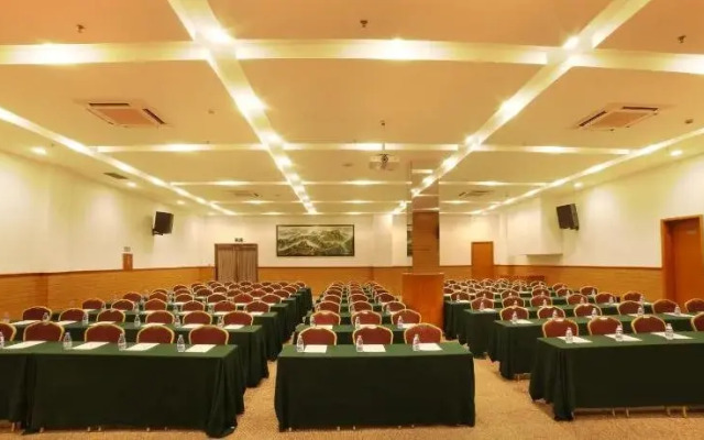 Shenzhen New Year Hotel