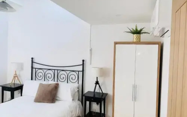 Eldertree Garden Holiday Home