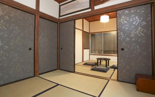 13rd Residence Guest House Yashiki