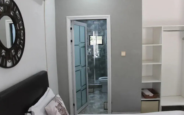 Hideaway Apartments