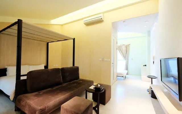 Pisces on the 6th and Breakfast