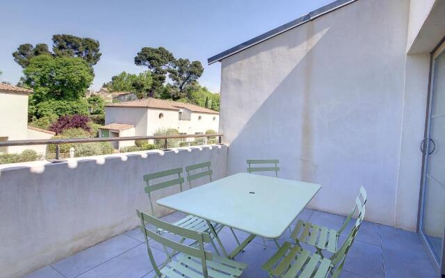 **Lovely Apartment In The Castle Of La Redorte**