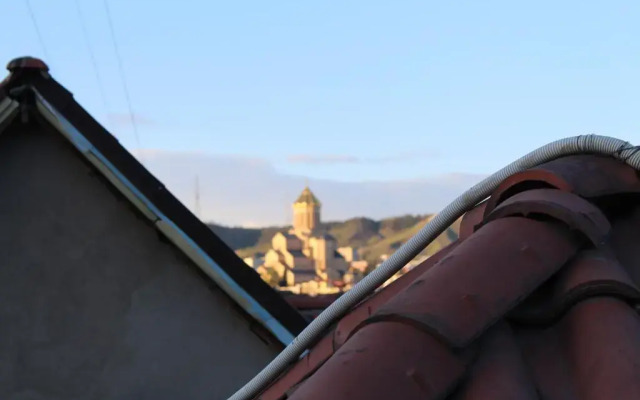 COMFORTABLE APARTMENT in the old TBILISI