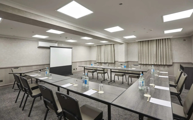 DoubleTree by Hilton Bristol North