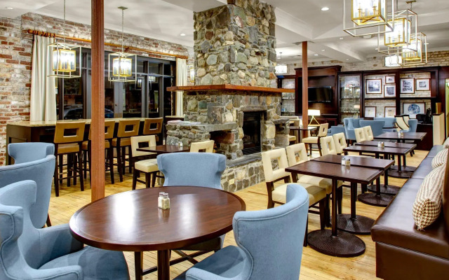 Staybridge Suites Savannah Historic District by IHG
