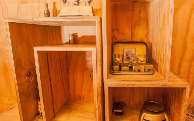 12 Decades Art Hotel