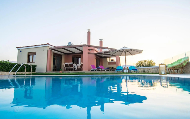 Cretan Vineyard Hill Villa Private Pool, Panoramic View, Beautiful Vineyard
