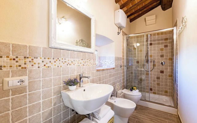 Peccioli Villa With Pool Ac And Privacy