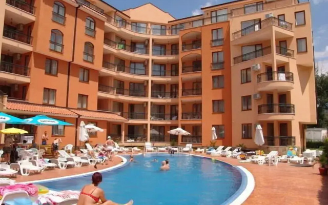 Efir Aparthotel