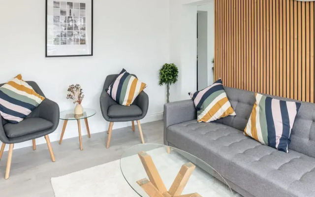 Host Stay Marguerita Road