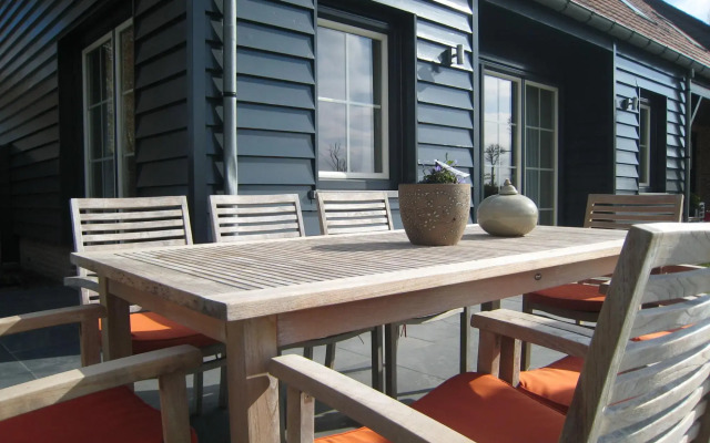 Stylish Holiday Home in Zuidzande with Sauna