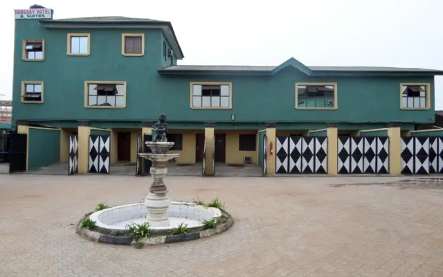 Dansaky Hotel and Suites