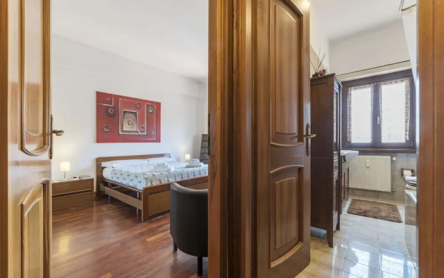 Portaportese Wooden Flat