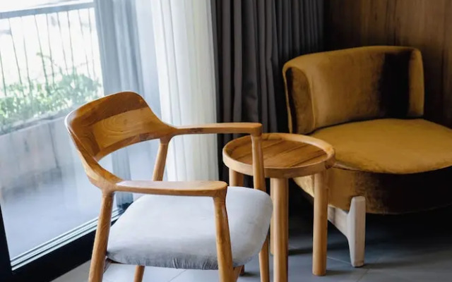 LOI Mansion Managed by ARM One Hundred