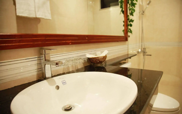 Lavender Danang Hotel