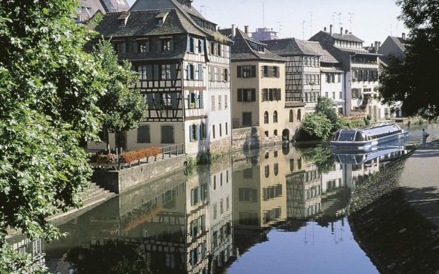 Hotel The Originals des Princes Strasbourg Centre (ex Qualys-Hotel)