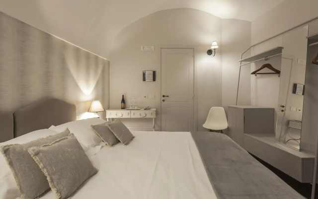 Locanda Don Serafino Historical Boutique Hotel