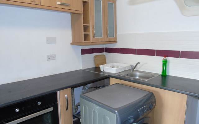 Beautiful 4-Bed Apartment