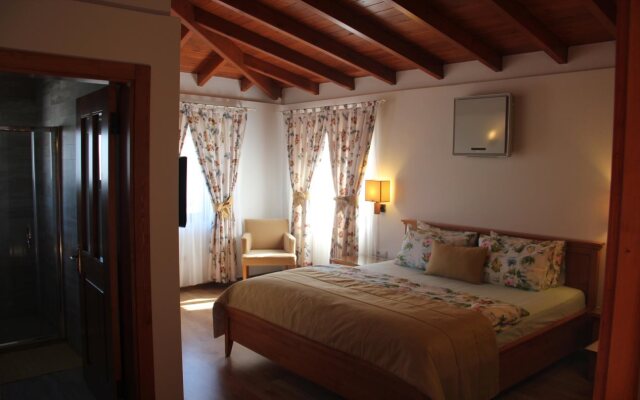 Alacati Leylak Hotel