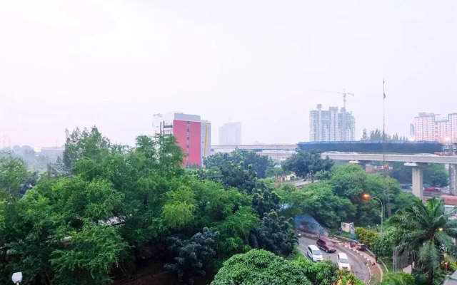 Colorful 2br Apartment @ Mutiara Bekasi