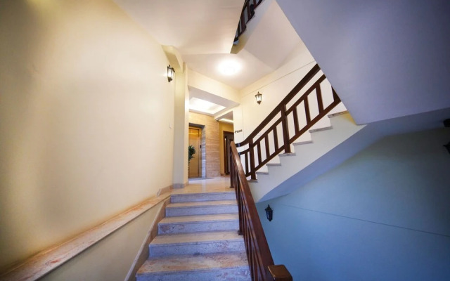 Woodapple Hotel and Spa