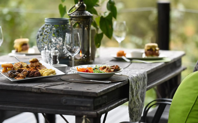 Khaya Ndlovu Safari Manor