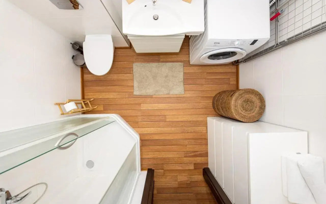VIEW POINT APT@City Center+PKG, By Cohost