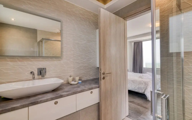 Serenity Suites Sea View 3