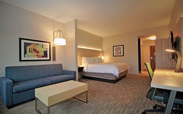 Holiday Inn Express & Suites Ocala, an IHG Hotel